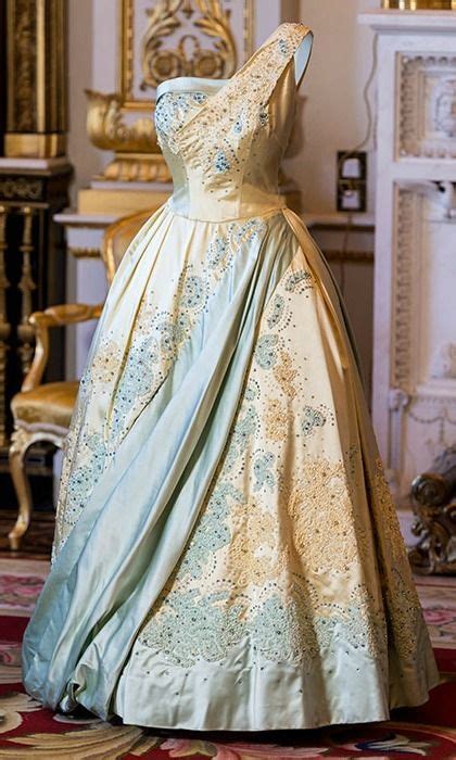 First Look At Queen Elizabeths Upcoming Fashion Exhibit Royal