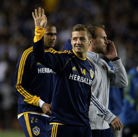 Robbie Rogers Debuts With La Galaxy Making Him First Openly Gay Male Athlete To Play In Us Pro