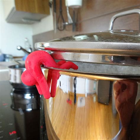 Monkey Business Lid Sid Cooking Pot Lifter And Steam Vent