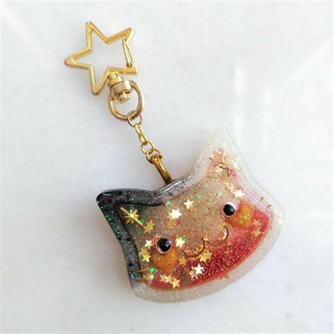 Pin By Alice On Pink Resin Jewelry Diy Resin Jewelry Diy Resin Crafts