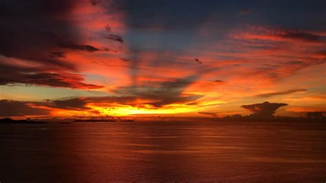 Download Wallpaper 3840x2160 Sea Sunset Horizon Clouds Twilight