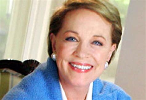 Julie Andrews Biography: Book Signing with Smiling Icon 'Dressed Like a 