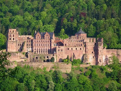 Majestic In Ruins Heidelberg Castle A Pakistani In The