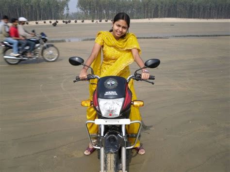 Indian Lady Riding Bike 65 Indiagirlsonbike Women Empowerment Of India