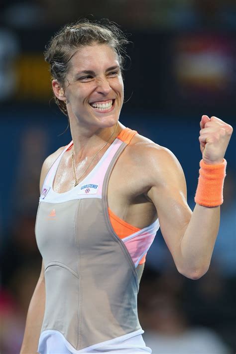 A(z) sharapova vs petkovic(roland g című videót pctuga nevű felhasználó töltötte fel a(z) sport kategóriába. Andrea Petkovic - Germany