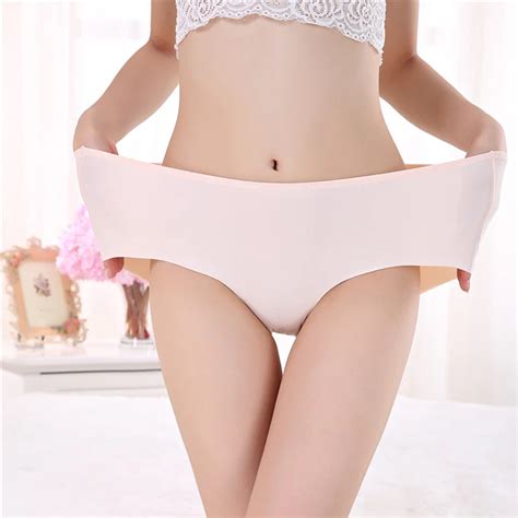 Solid Plus Size Panties Women Intimates Mid Rise Briefs Women Panties Seamless Wholesale Women