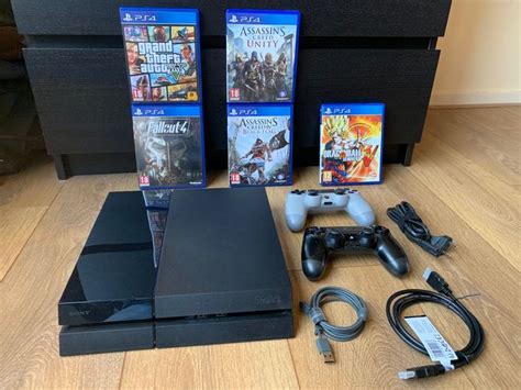1 Sony Playstation 4 With 2 Controllers 500gb Console Catawiki