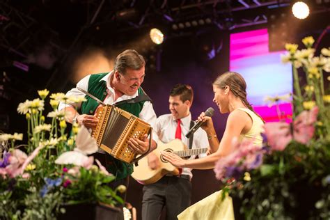 Hire Swiss Folk Group Traditional Swiss Music Swiss Folk Music