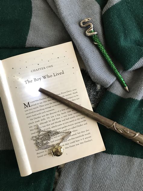 Pin De Varvara Sherwood En Book Pegatinas De Harry Potter Slytherin