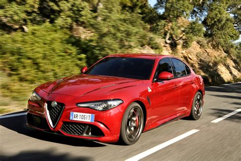 Wie bei alfa romeos giulia. Alfa Romeo Giulia Türkiye'de - AutoShow