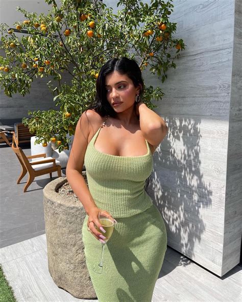 Kylie Jenner Rings In Th Birthday With Sultry Beachside Swimsuit Photos