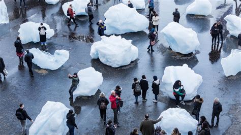 Called ice watch , the temporary installation is meant to serve as a visual reminder of the impact of climate change on the environment. Blocks of Arctic ice are melting in the heart of London ...