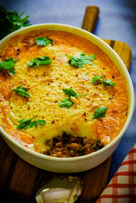 Shepherd's pie comes to us from england, and is traditionally made with lamb or mutton. Easy, Spicy Shepherds' Pie - ParioNazi