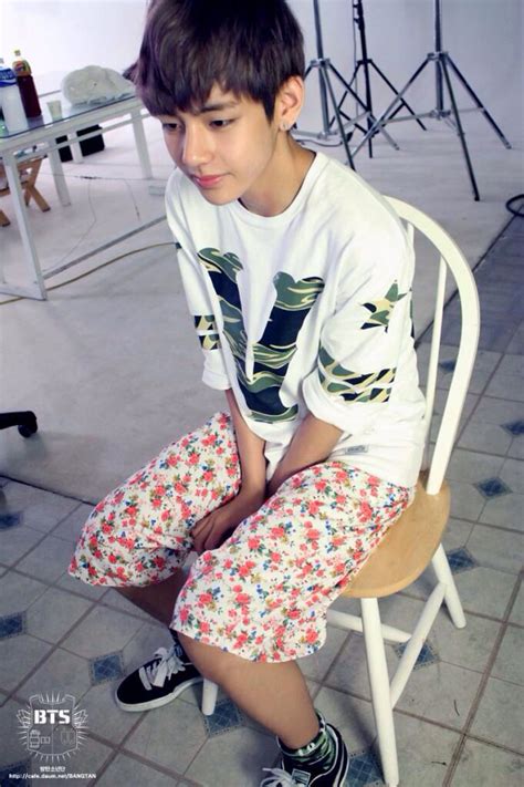 Последние твиты от wheein & taehyung (@wheetaepics). Birthday Gift - crackship bts taehyung mamamoo wheein ...