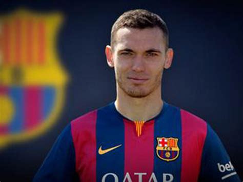 thomas vermaelen joins barcelona arsenal captain completes £15m move to barcelona as manchester
