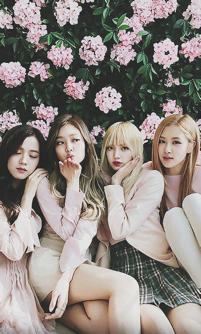 Blackpink foto jennie jisoo lisa rose youtube 19 08 2019 the chainsmokers membagikan foto mereka bersama blackpink ke instagram hari ini senin 19 8 foto memperlihatkan mereka berpose dengan jennie rose dan lisa wowkeren blackpink black pink kembali mengejutkan para. Blackpink Jisoo Jennie Lisa Rose | Foto senior, Blackpink ...