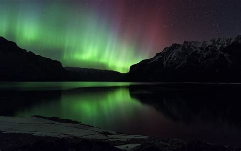 Natures Famous Night Time Light Shows The Aurora Borealis Northern