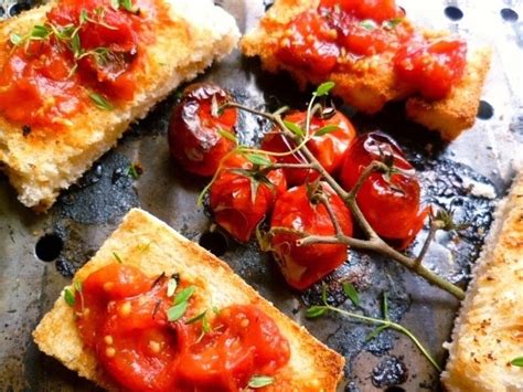 Marmaduke Scarlet A Simple Pleasure Tomatoes On Toast Pan Con Tomate