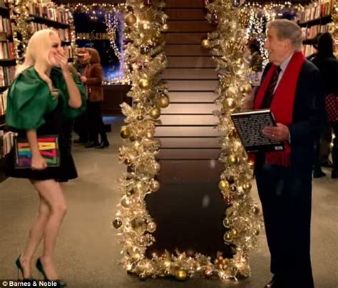 Lady Gaga Bumps Into Tony Bennett At Barnes And Noble In New Christmas Advert Daily Mail Online