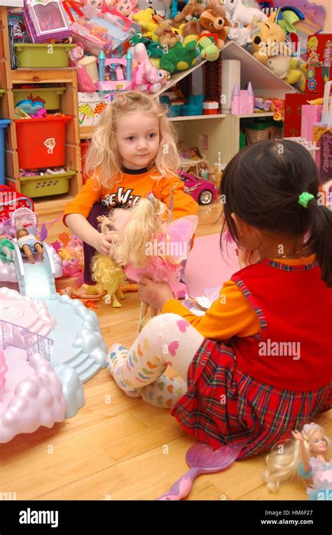 Barbie Dolls Play Girls Hi Res Stock Photography And Images Alamy