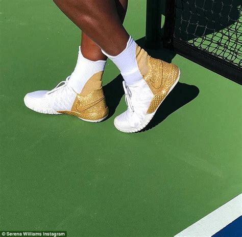 Serena Williams Sweetly Kisses Daughter Alexis On Snapchat