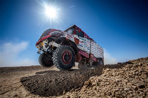 Hino Team Sugawara Clinches11th Consecutive Class Win In Dakar Rally