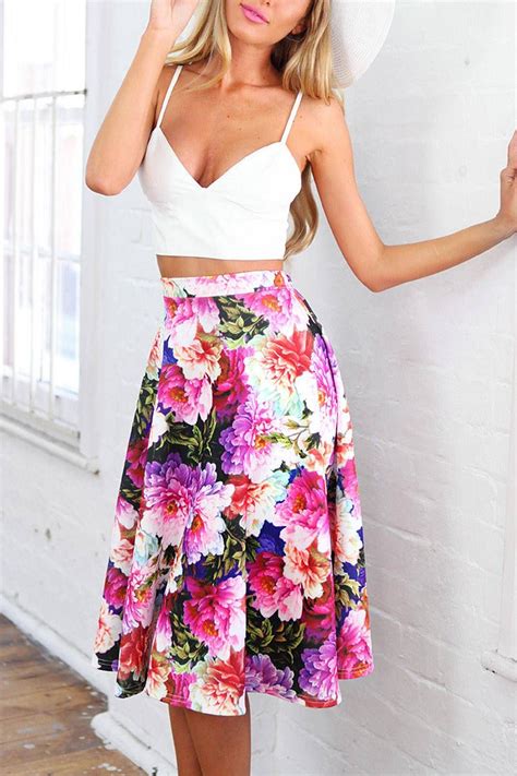 Floral A Line Skirt Mode Outfits Chic Outfits Summer Outfits Fashion Outfits Womens Fashion
