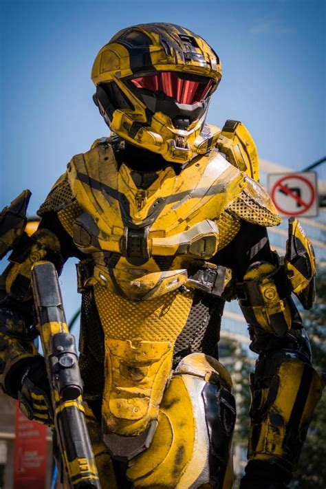 61 Awesome Photos From The Dragon Con 2014 Cosplay Parade Halo