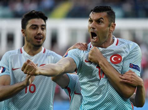 Den tsjekkiske republikken (full name). Tsjekkia - Tyrkia 0-2: To utskjelte kan ha sikret ...