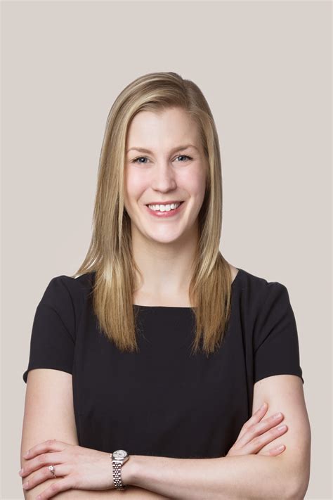 Hannah Roskey Energy Lawyer In Calgary People Fasken
