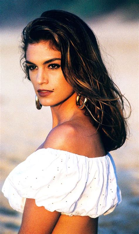10 Supermodels Who Ruled The 90s Beauty Iconic Brunettes Cindy Crawford