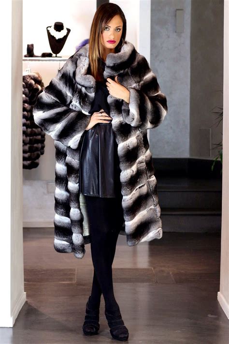 Black Velvet Chinchilla Fur Coat Fur Street Style Fur Coat Chinchilla Coat