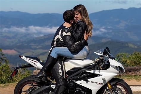 Kiss Motorcycle Couple Biker Love Biker Couple