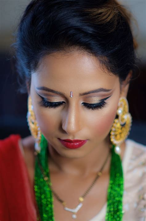 HINDU FESTIVAL (TEEJ) MAKEUP LOOK - Indian Bridal Makeup ... Hello girls, so we all love looking good but applying makeup everyday is not something our skin loves isn't it?!so in this tutorial, i am doing the makeup.