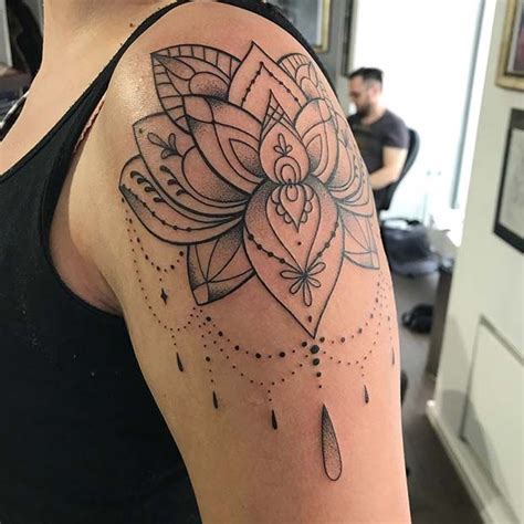 10 Pretty Lotus Flower Tattoo Ideas Nicestyles Flower Tattoo