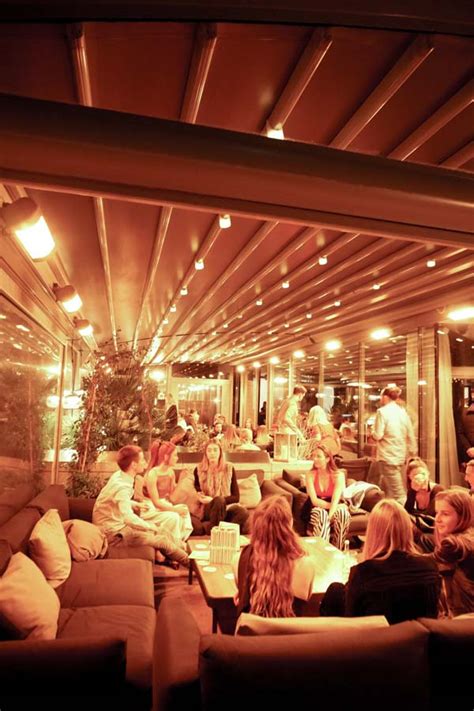 See 860 results for rooftop gardens in london at the best prices, with the cheapest property starting from £101,250. Radio Rooftop Bar London: Drinks With a View in Covent ...