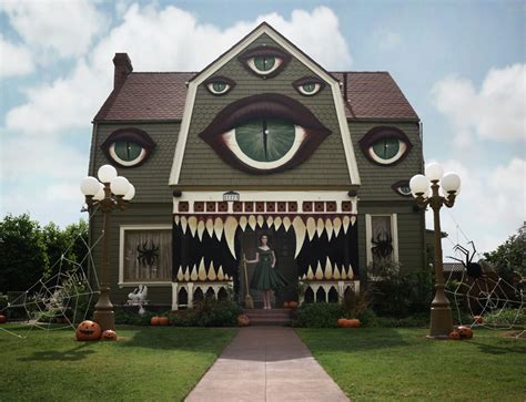 These Halloween Decorated Homes Will Blow You Away