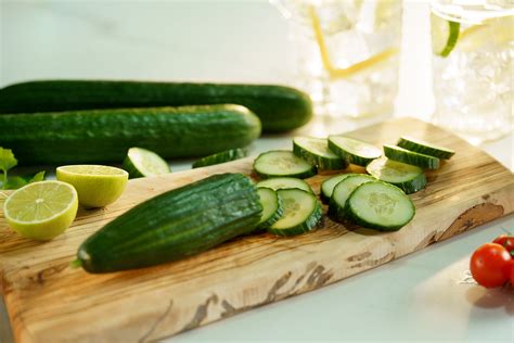 The Health Benefits Of Cucumbers According To A Dietitian