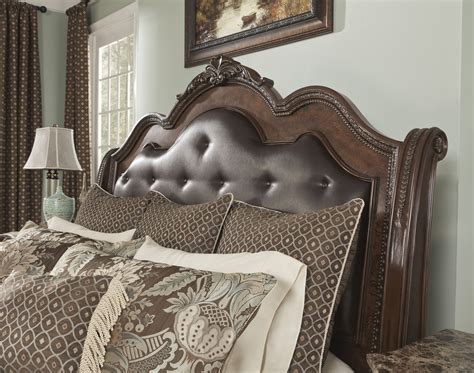 Ledelle Bed Uphostered Queen Sleigh Bed King Size Bedroom Sets Bed