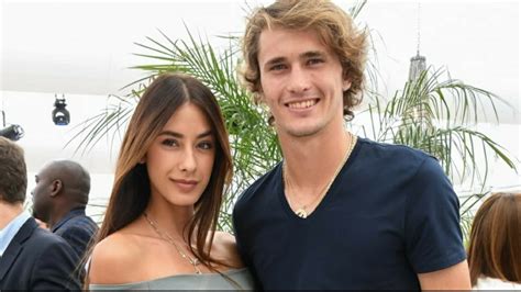 alɛˈksandɐ ˈzaʃa ˈtsfɛʁɛf, born 20 april 1997) is a german professional tennis player. BREAKING: Ex-girlfriend of Alexander Zverev pregnant with ...