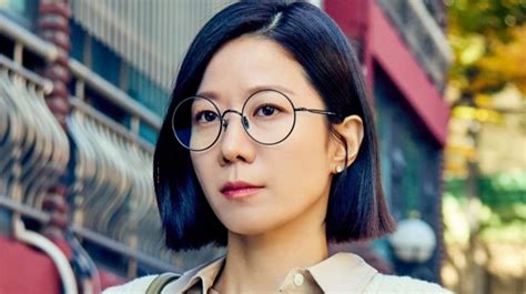 Berperan Sebagai Ibu Kandung Sooyoung Snsd Ini 7 Pesona Jeon Hye Jin