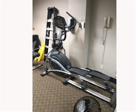 GYM EQUIPMENT THE FORMER QUALITY INN SUITES ONLINE AUCTION
