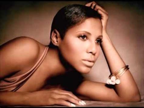 While stuck in her car after an accident, a young woman makes an emergency call and reaches an operator who attempts to keep her calm. Toni Braxton I Surrender All From the Twist of Faith ...