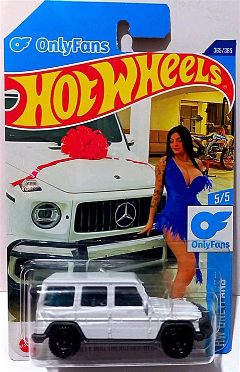 Karely Ruiz Mercedes Benz Hotwheels Meme Subido Por Hibrido79
