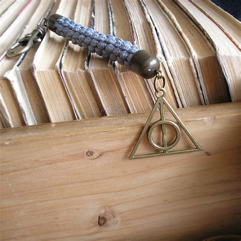 Od té doby věrní fanoušci doufají, že své hrdiny opět uvidí pěkně pohromadě. přívěsek Relikvie smrti - Potvor - pomáhat tvořit