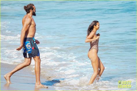 Victoria S Secret Angel Lais Ribeiro Has A Beach Day With Nba Player