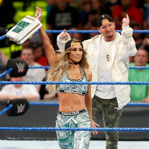Wwe Smackdown Live Results Carmella Cashes In Money In The Bank