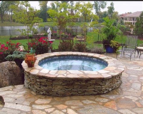 11 Sample Small Dipping Pools With Low Cost Home Decorating Ideas
