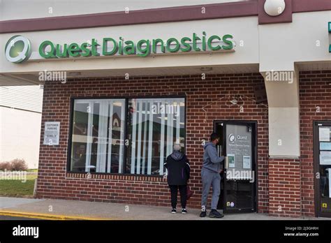 Medlife diagnostic laboratories hi-res stock photography and images - Alamy