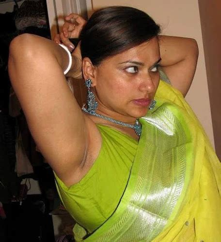 Desi Aunty Wet Blouse Hot Pics Desi Bhabhi Hot Armpits Images